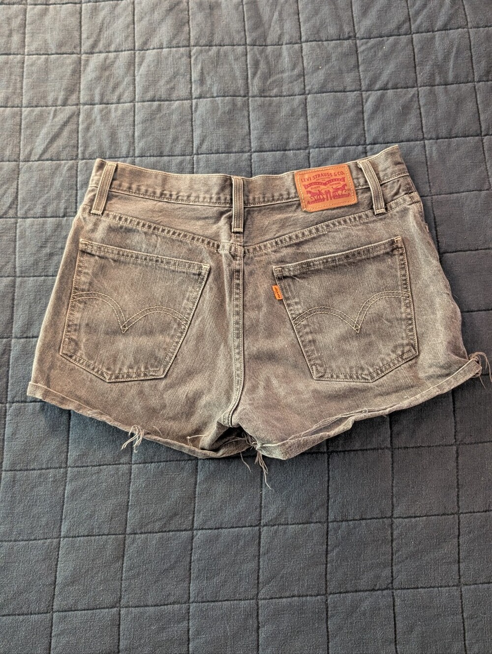 Levi's Orange Tab High Rise Shorts Size 28